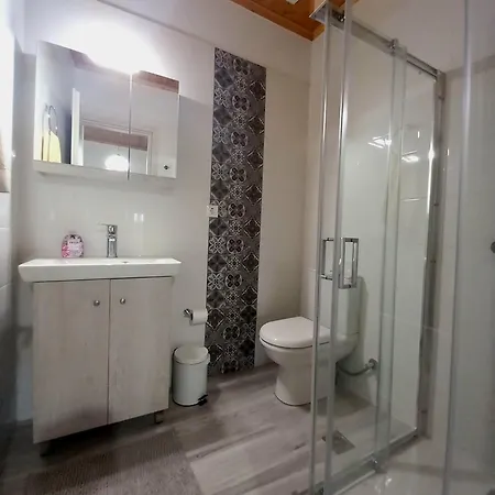 Case de vacanță Sweet Red Asprogerakata